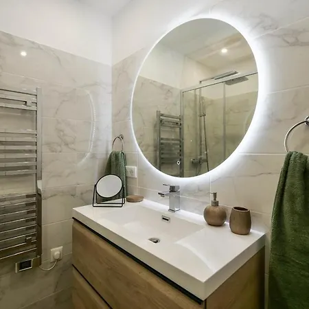 Apartment Private Rooftop St Tropez *