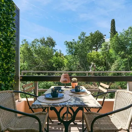 Private Rooftop St Tropez Apartman *